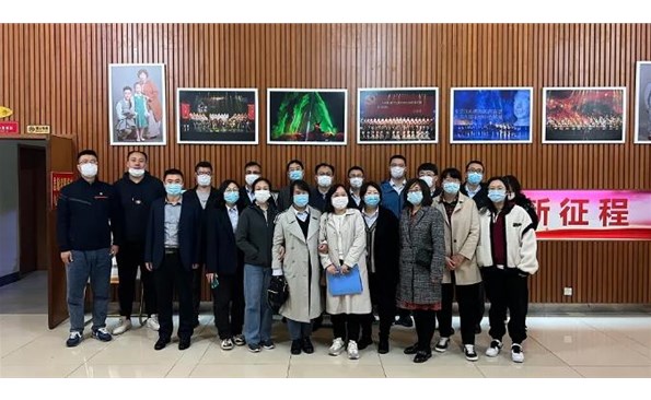 【學(xué)黨史 悟思想】威海產(chǎn)投集團(tuán)黨員觀看《紅色膠東》舞臺劇