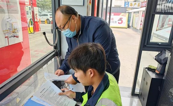 【發(fā)現(xiàn)榜樣 “五星黨員”③】丁鋒：當好主人翁，干一行愛一行