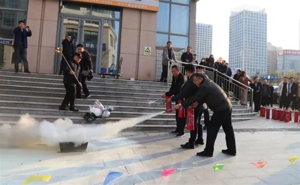 威海產(chǎn)投集團(tuán)開展“全民消防，生命至上” 消防宣傳月活動(dòng)